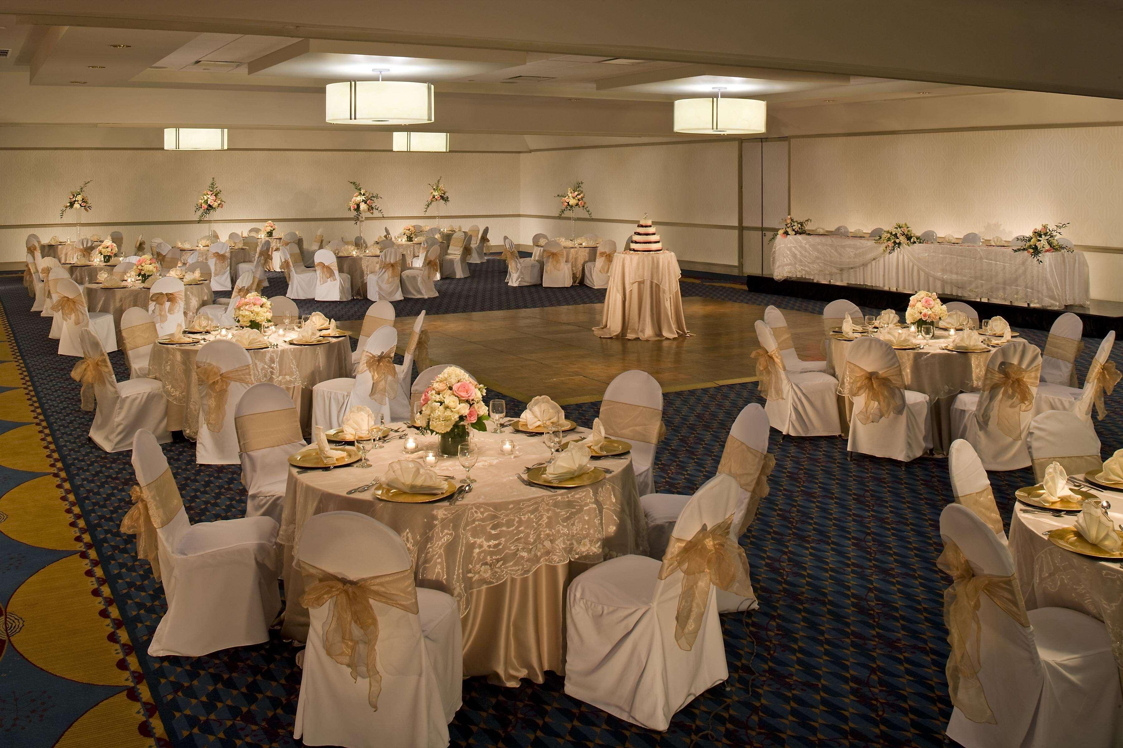 Doubletree By Hilton Pittsburgh Monroeville Convention Center Esterno foto