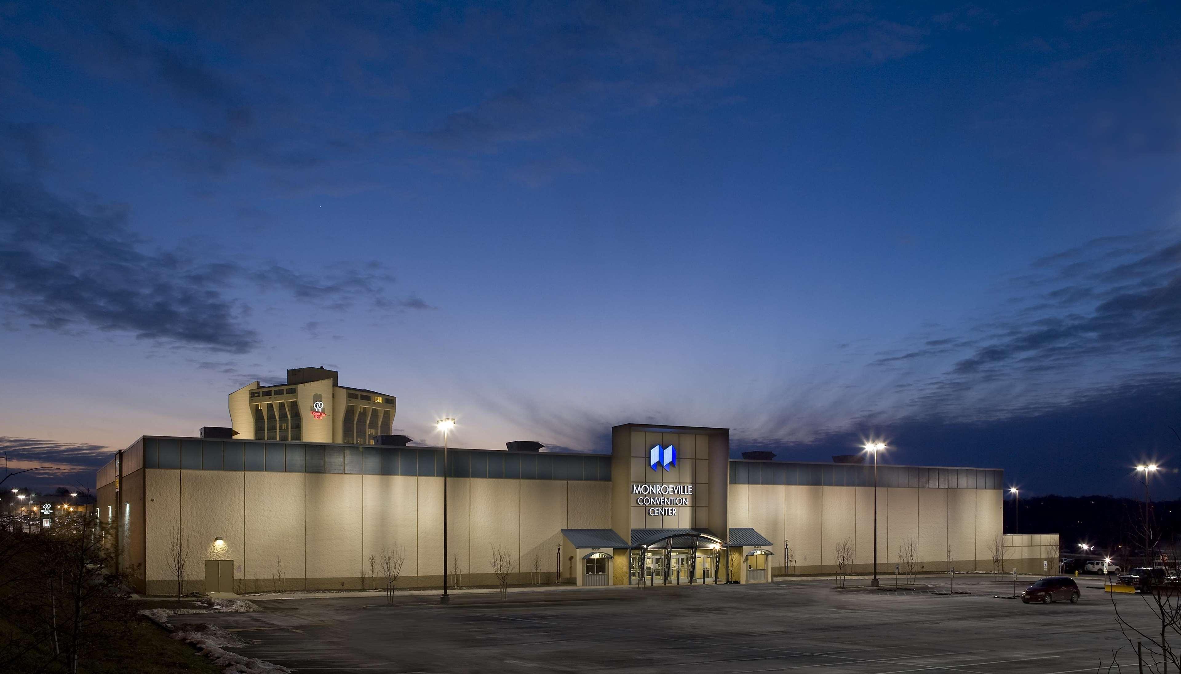 Doubletree By Hilton Pittsburgh Monroeville Convention Center Esterno foto