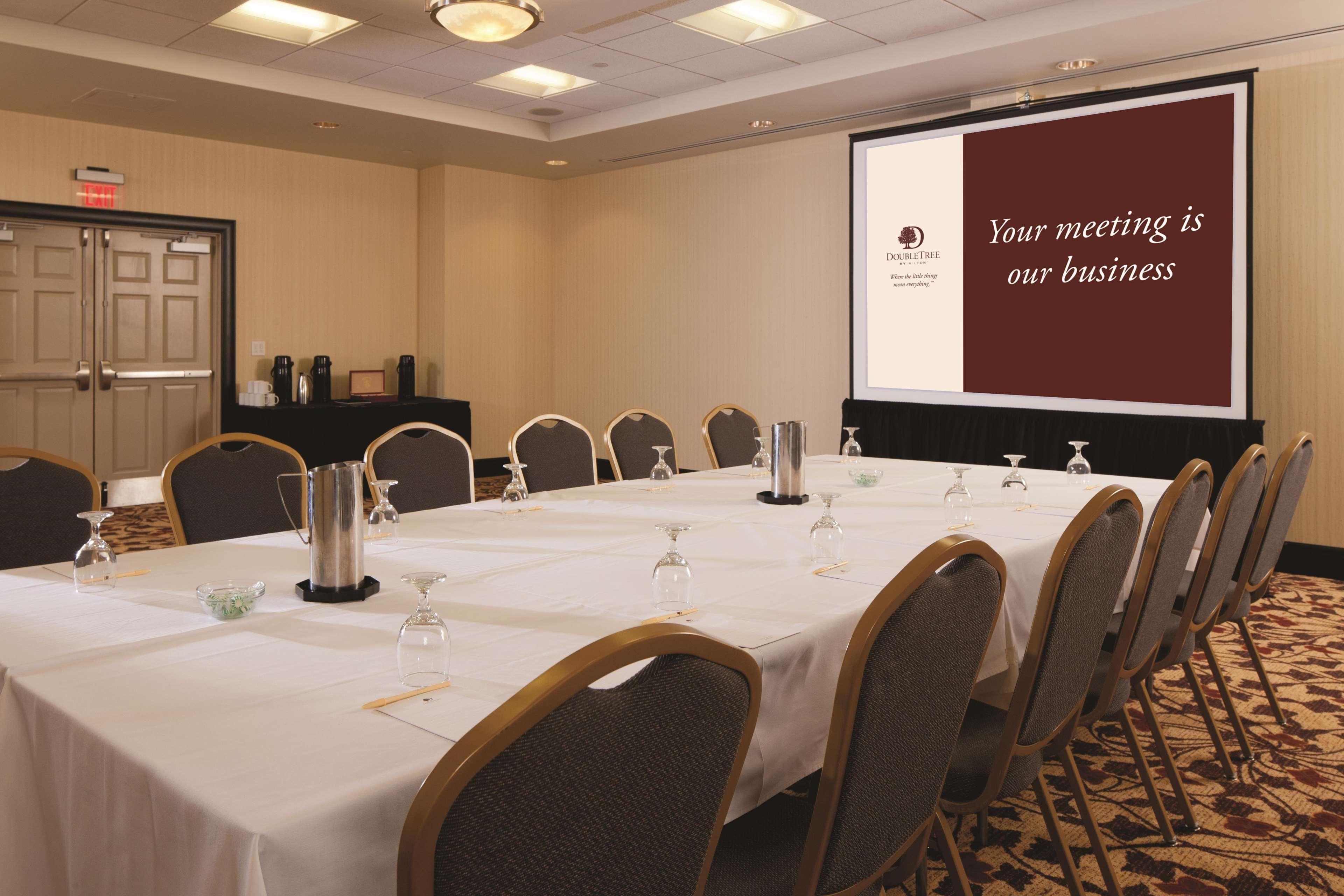Doubletree By Hilton Pittsburgh Monroeville Convention Center Esterno foto