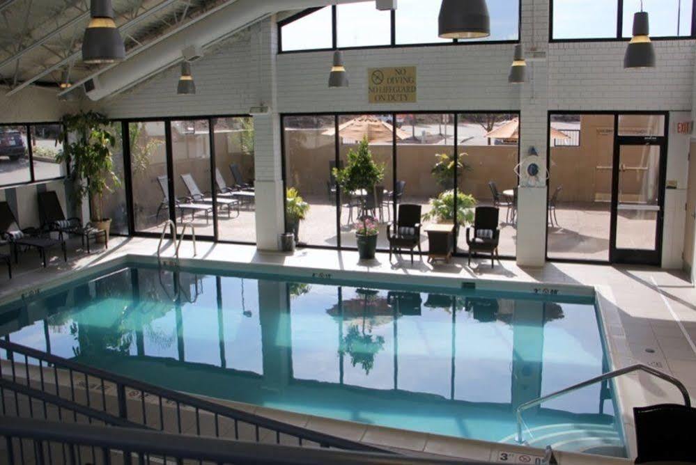 Doubletree By Hilton Pittsburgh Monroeville Convention Center Esterno foto